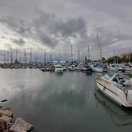Piso Casa Reina Un Lugar Cerca Del Mar Y El Puerto Apartment *